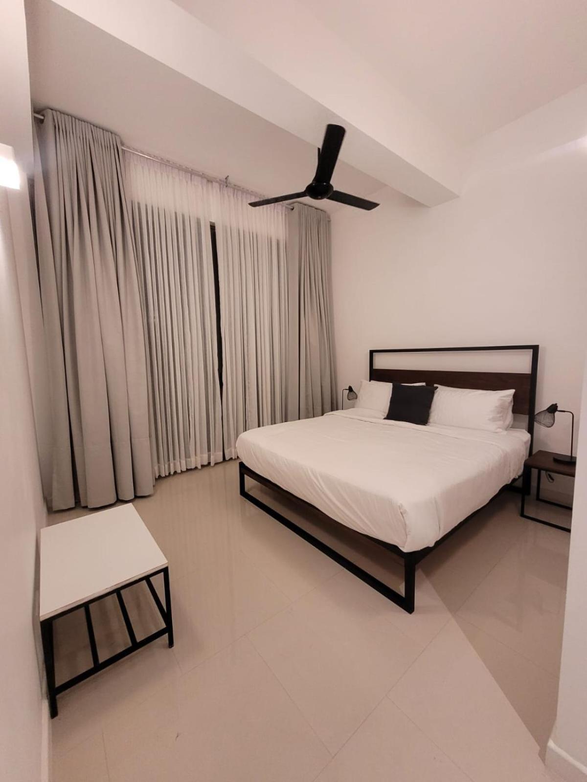 Hasara Oceanfront Apartments ガル エクステリア 写真